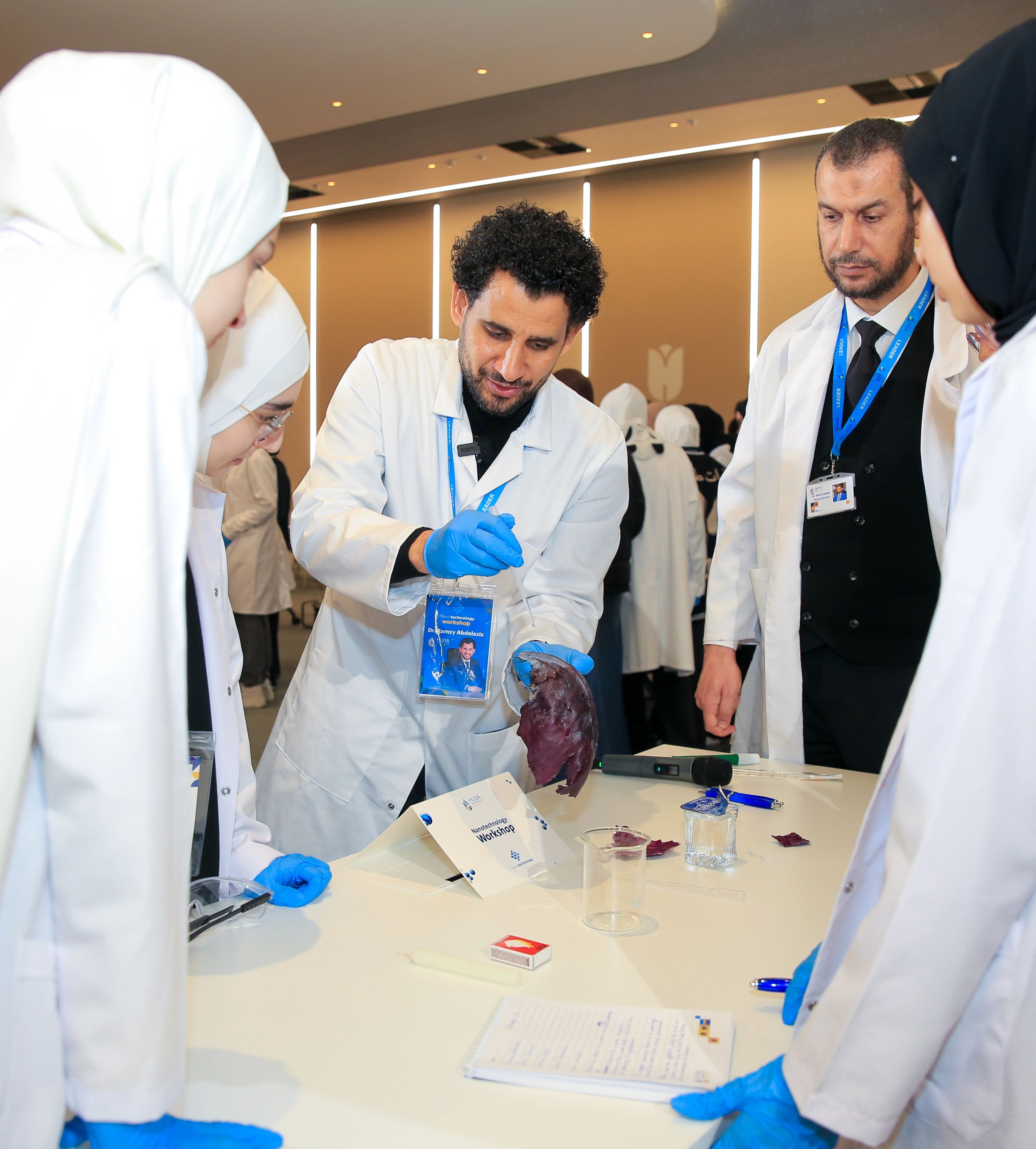 ورشة عمل تكنولوجيا النانو الأولى في الشرق الأوسط بتنظيم مدارس الهدى الدولية