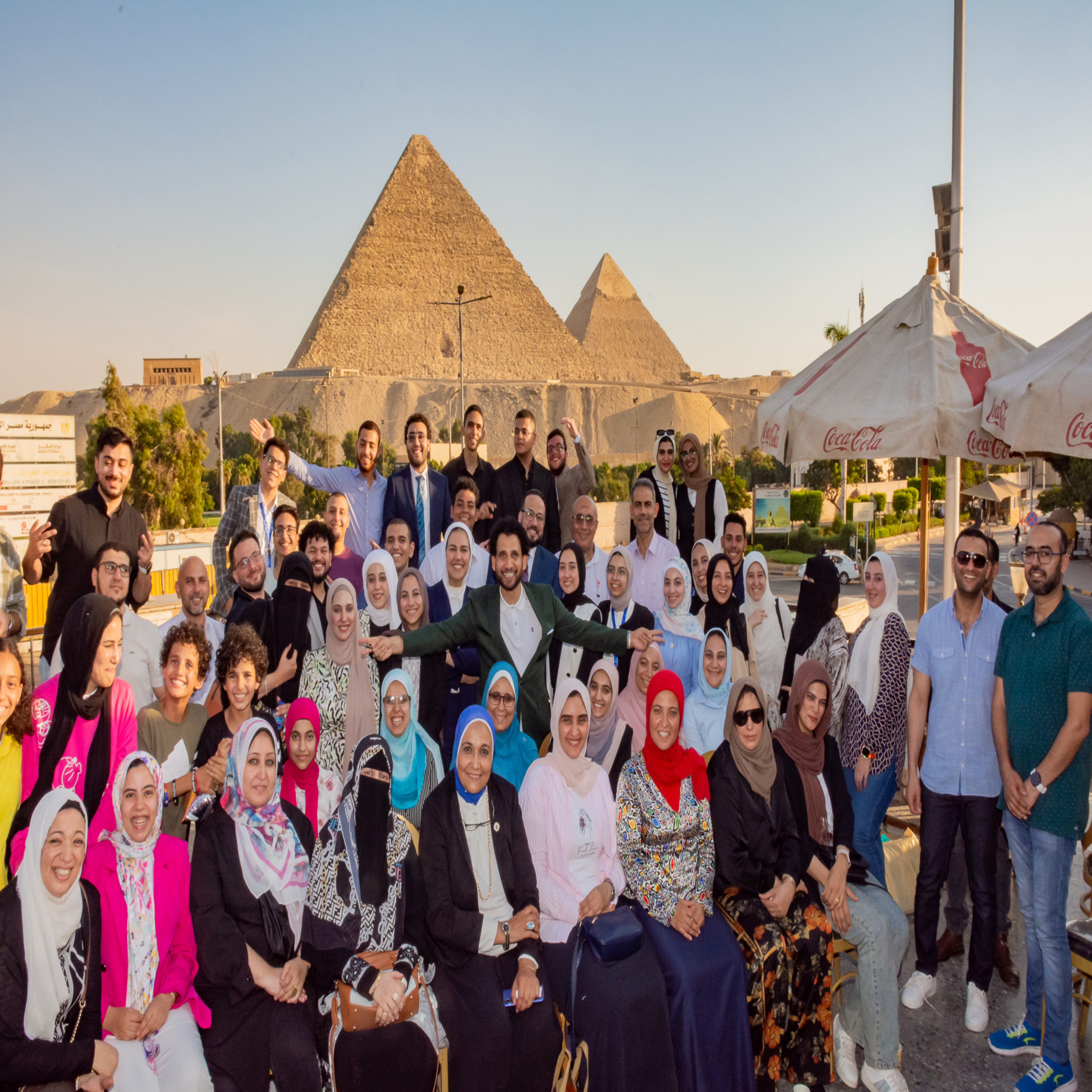 لقاء المبادرون وتوقيع كتاب عافر بال Greek Campus الجامعه الأمريكيه